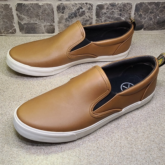 inkkas Other - INKKAS MENS BOAT SHOES DARK TAN/BEIGE SIZE 13